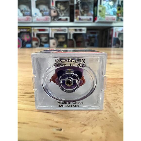 BITTY Batgirl 1" Funko Pop #186 DC Comics Adam West Batman Barbara Gordon Show - Picture 6 of 6